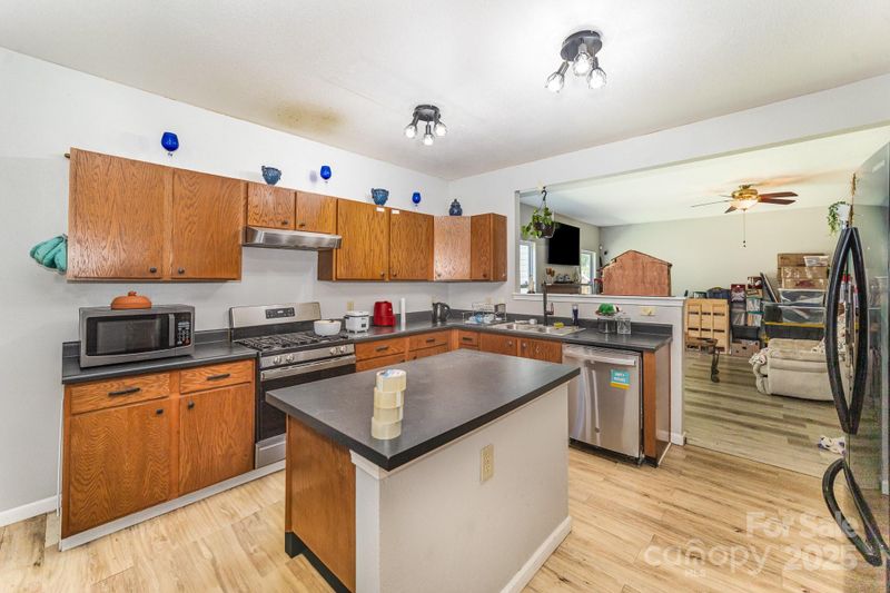 3882 Shasta Cir, Clover, SC 29710