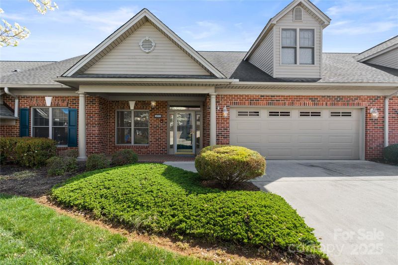 489 26th Ave NE #C, Hickory, NC 28601