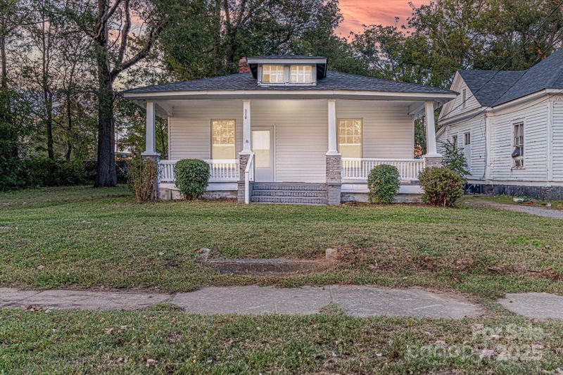 319 Chestnut St, Rock Hill, SC 29730