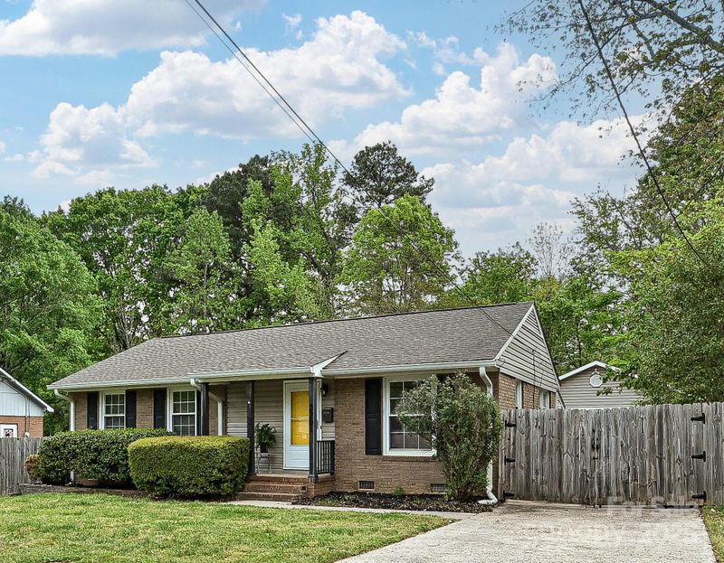 3701 Slagle Dr, Charlotte, NC 28215