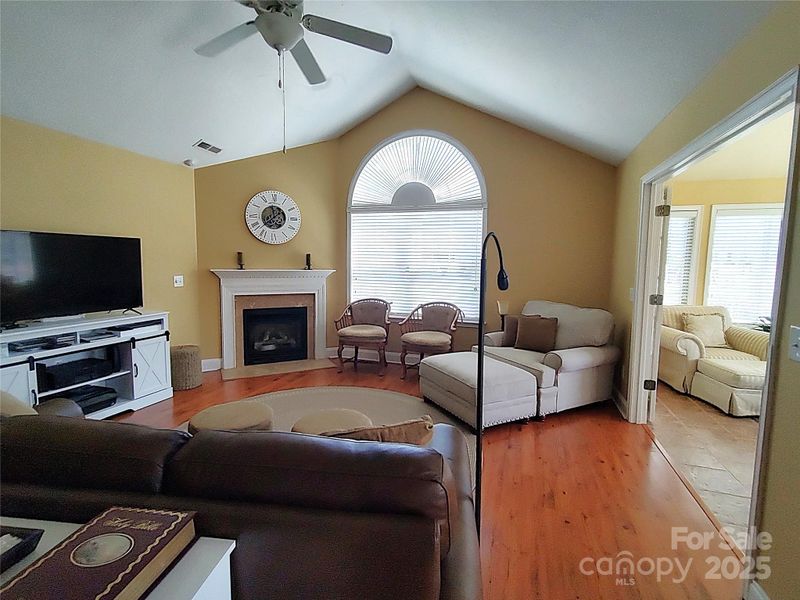 811 Wynnshire Dr #A, Hickory, NC 28601