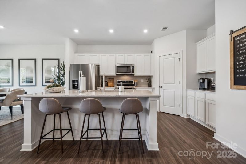 825 Hallman Branch Ln, Lincolnton, NC 28092