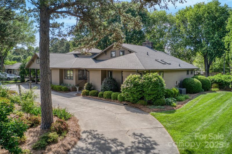10315 Washam Potts Rd, Cornelius, NC 28031