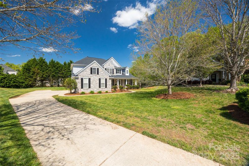 2004 Ptarmigan Ct, Waxhaw, NC 28173