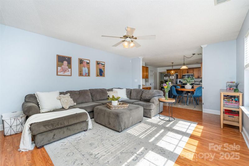 114 Rolling Stone Ct, Mooresville, NC 28117