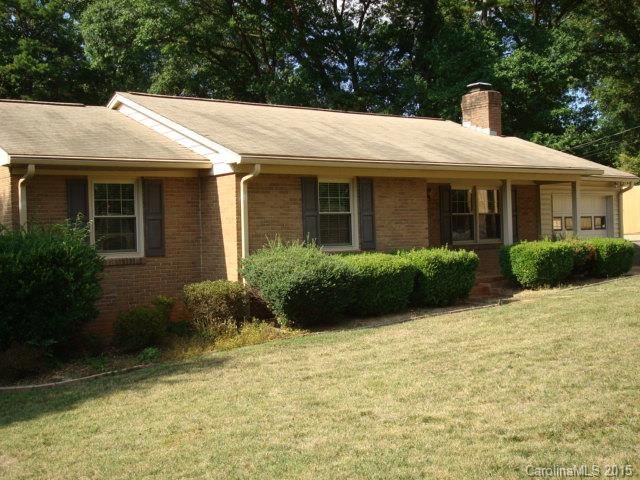 2 Spruce Pine Dr, Belmont, NC 28012