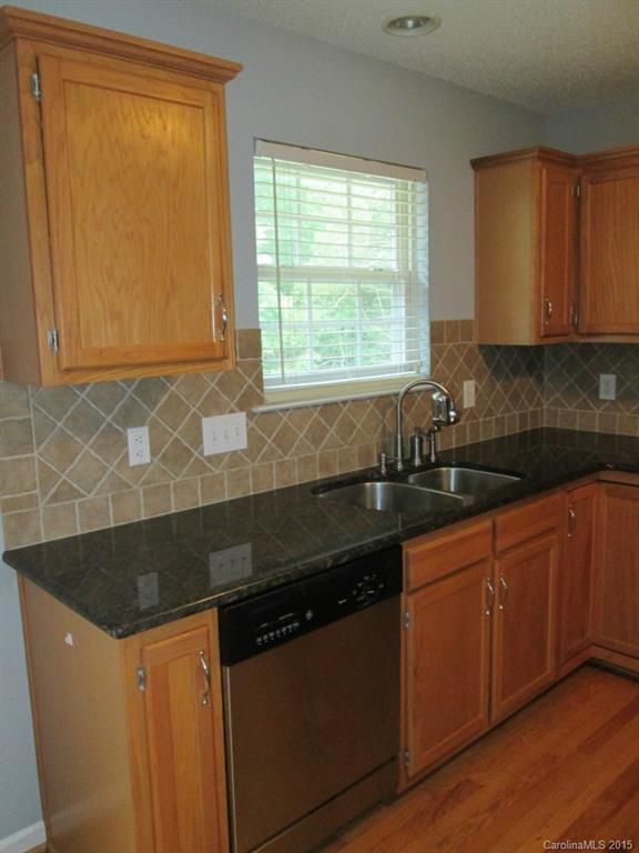 2380 Saguaro Ln, Kannapolis, NC 28083
