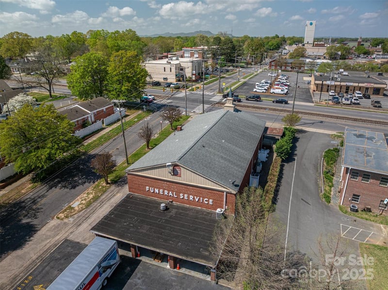 220 S Broad St, Gastonia, NC 28054