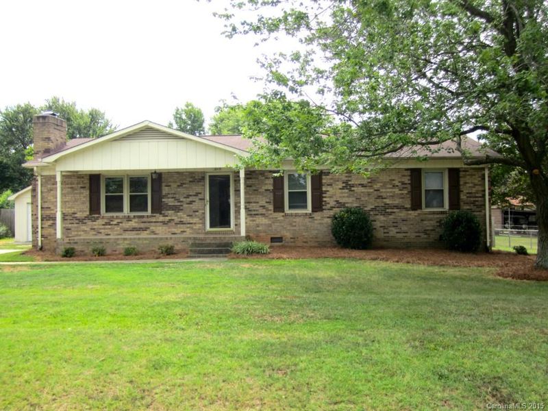 3019 Winston Dr, Concord, NC 28027