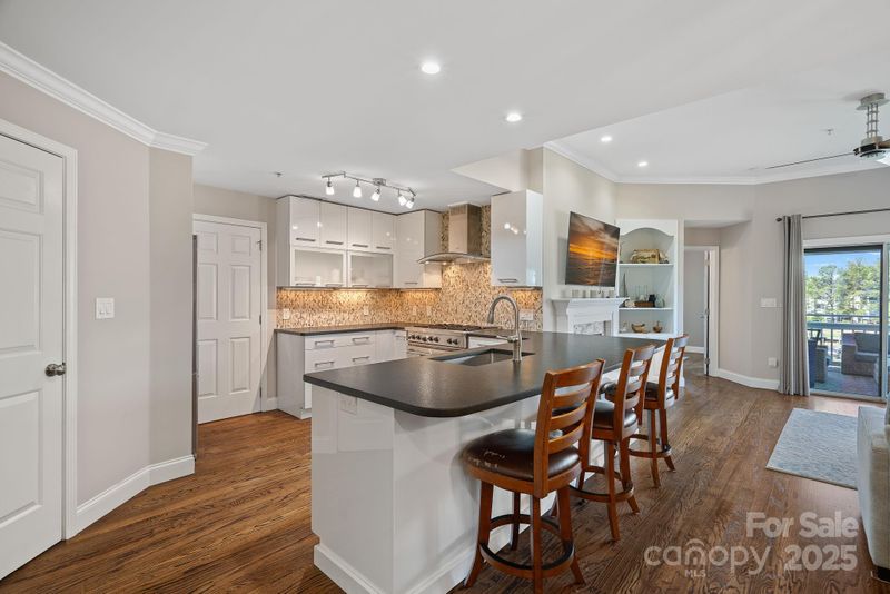 1211 Torrence Cir, Davidson, NC 28036
