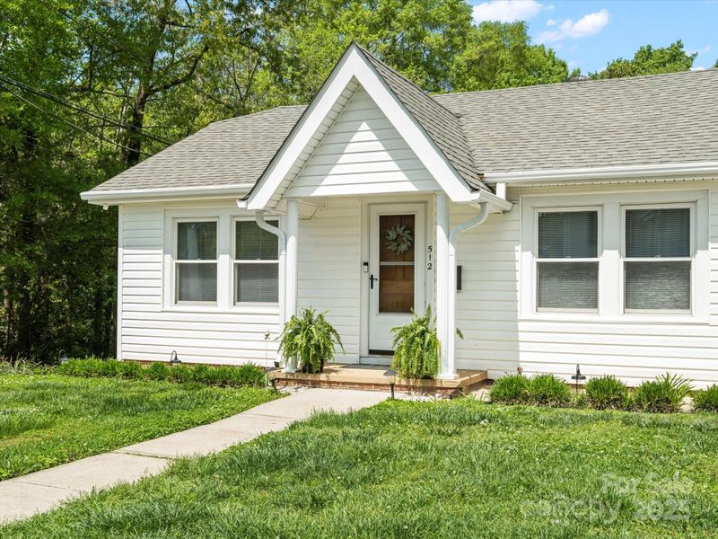 512 Secrest Ave, Belmont, NC 28012
