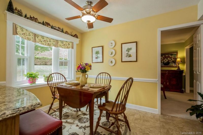 4601 Twynham Ln, Charlotte, NC 28226