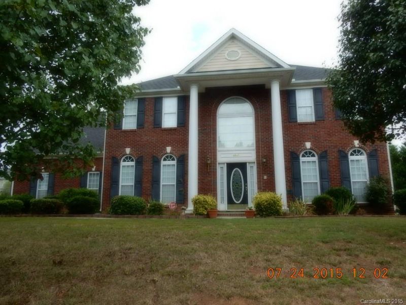 4043 Cameron Creek Dr, Matthews, NC 28105