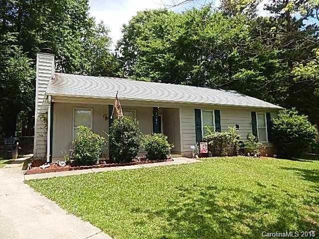 6409 Burning Bush Ct, Charlotte, NC 28227