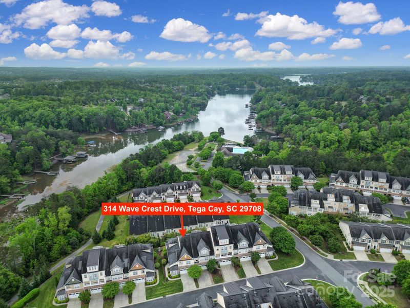 314 Wave Crest Dr, Tega Cay, SC 29708