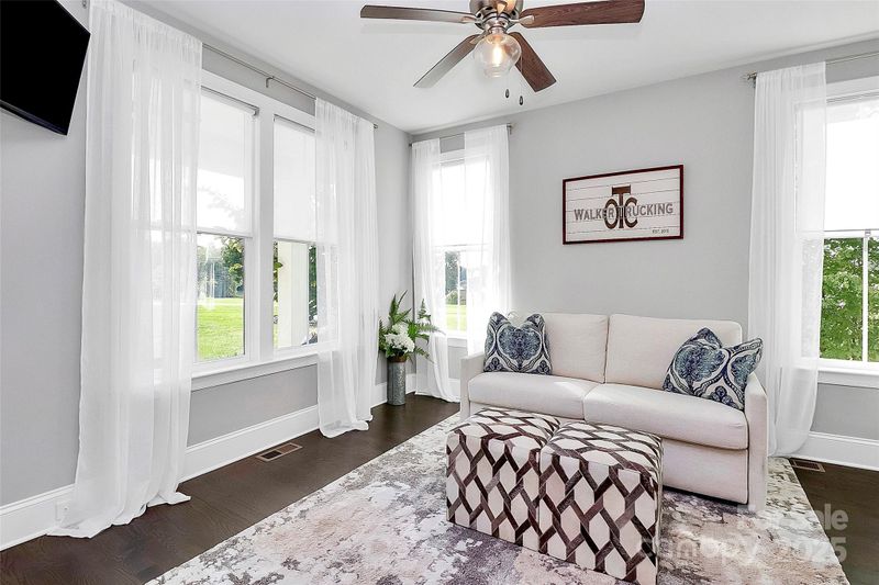3915 Chevlot Hills Rd, Sherrills Ford, NC 28673