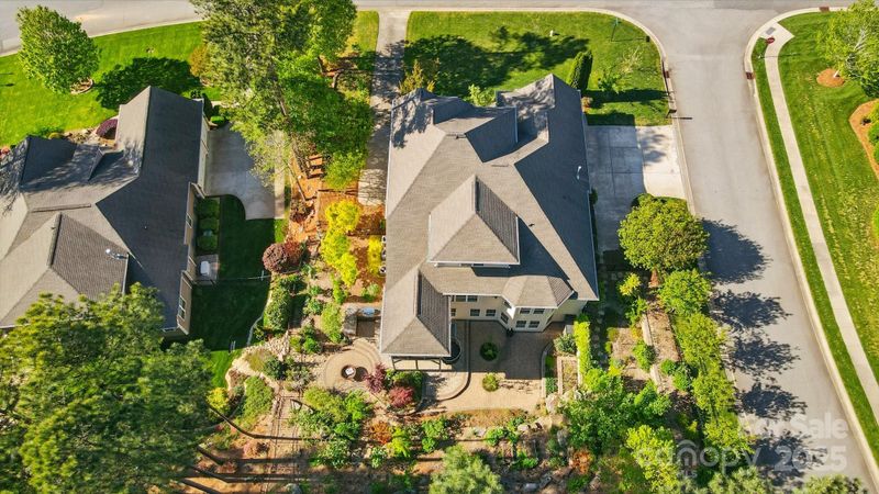 404 Brookridge Dr, Mount Holly, NC 28120