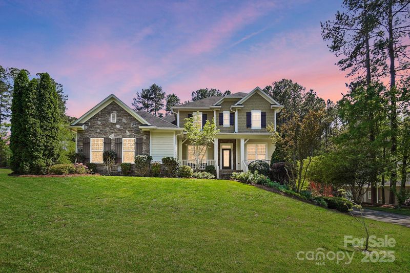 404 Brookridge Dr, Mount Holly, NC 28120