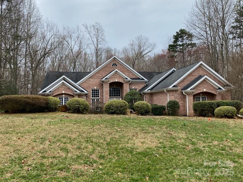 9113 Oak Bluff Ct, Waxhaw, NC 28173