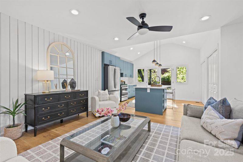1330 Dean St, Charlotte, NC 28216