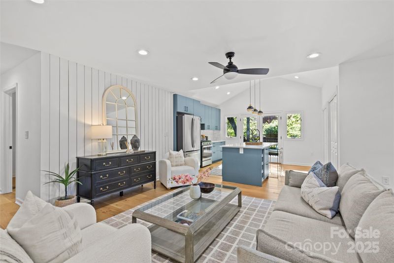 1330 Dean St, Charlotte, NC 28216