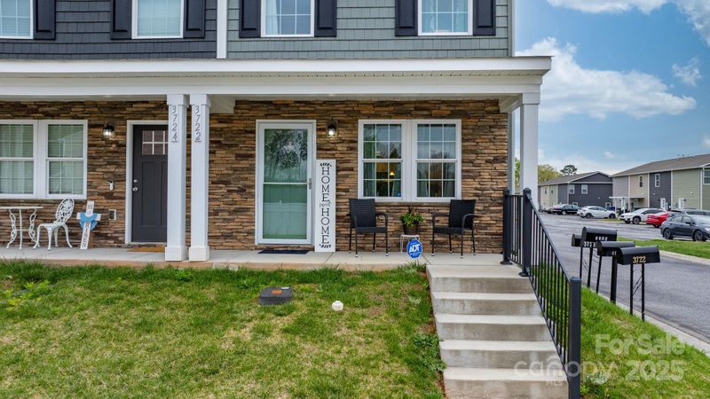 3722 Windy Pine Ln NW, Hickory, NC 28601