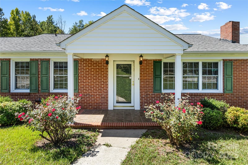 4462 Flat Creek Rd, Heath Springs, SC 29058