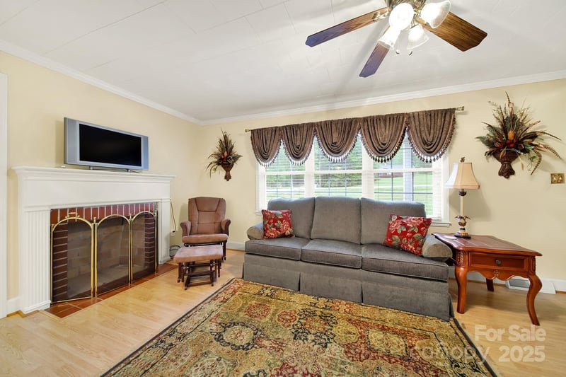 4462 Flat Creek Rd, Heath Springs, SC 29058