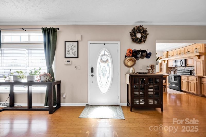 126 Top Flite Dr, Statesville, NC 28677