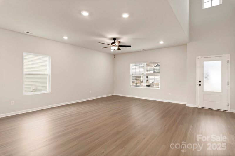 7011 Jerimoth Dr, Charlotte, NC 28215