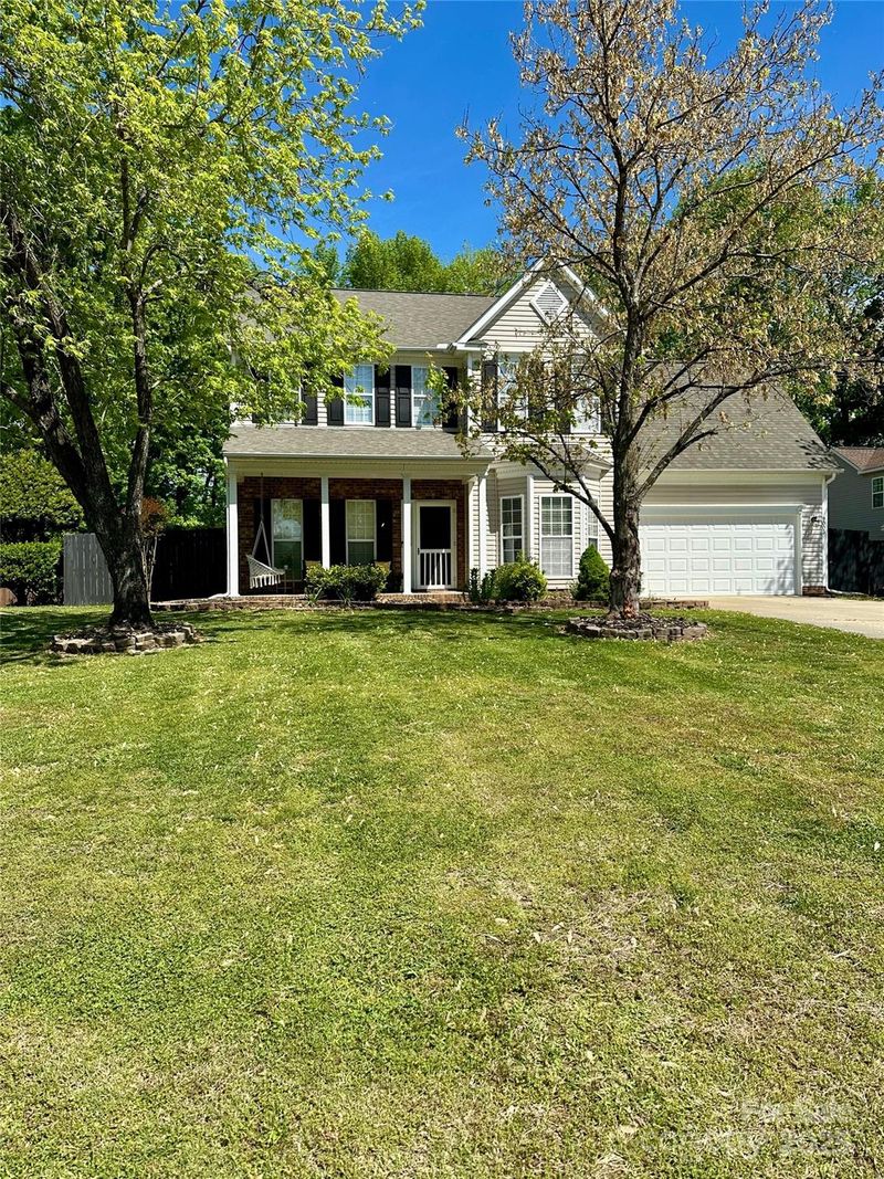 9003 Brad Ct, Matthews, NC 28104