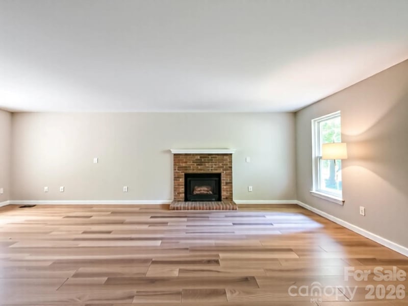 2113 Killarney Pl, Charlotte, NC 28262