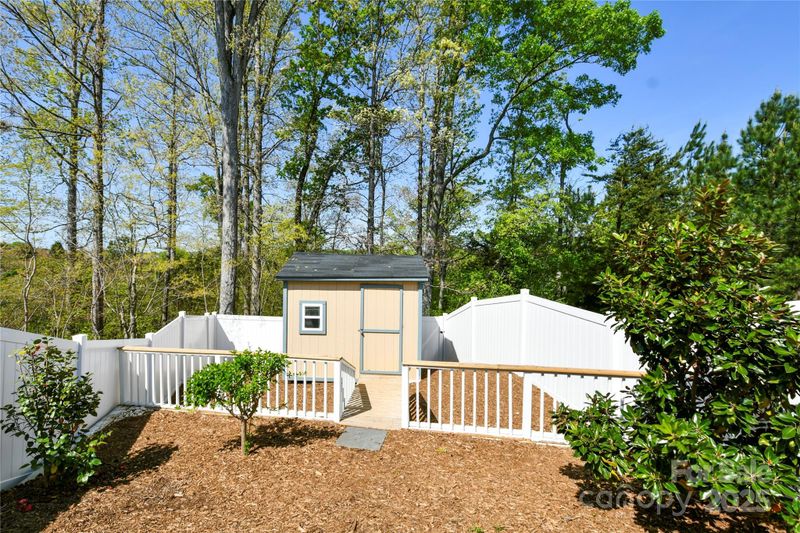 2141 Talbert Ct, Charlotte, NC 28214