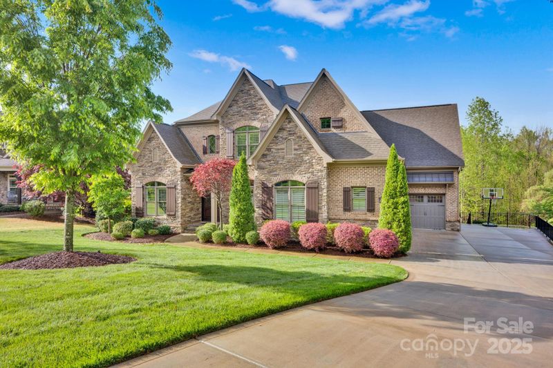 17909 Golden Meadow Ct, Davidson, NC 28036