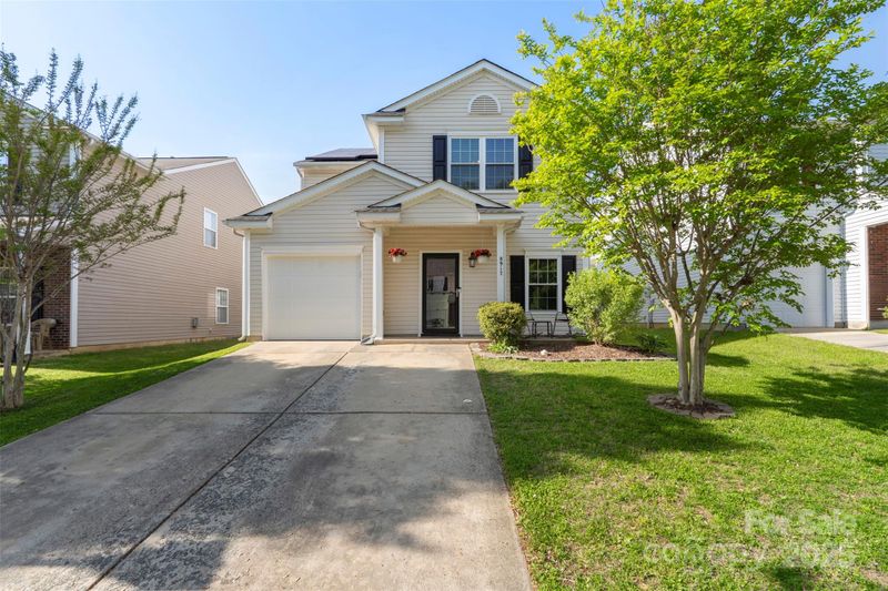 8917 Chalkstone Rd, Charlotte, NC 28216