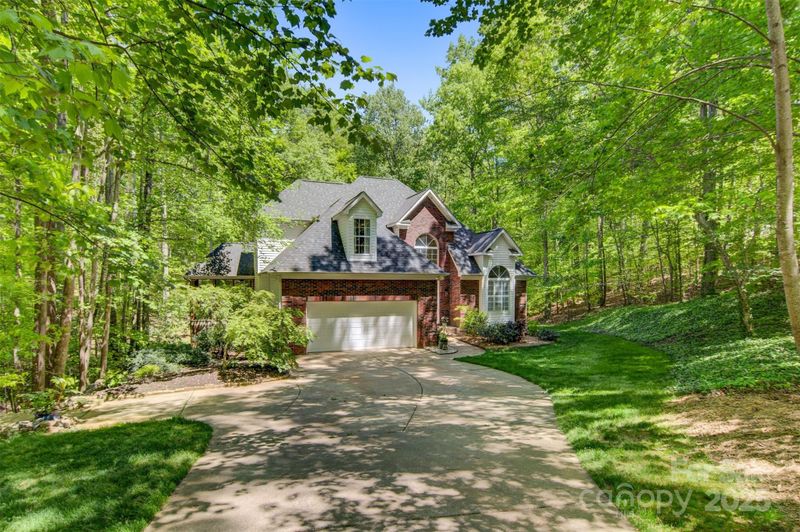 4516 Stryker Dr, Matthews, NC 28104