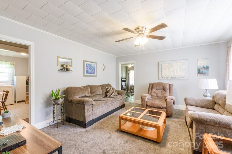 400 Rhyne St, Stanley, NC 28164