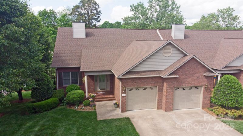 904 3rd Street Pl NE, Conover, NC 28613