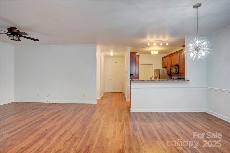 16746 Amberside Rd E, Cornelius, NC 28031