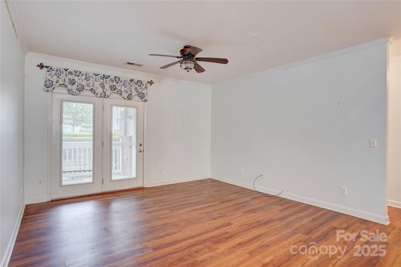 16746 Amberside Rd E, Cornelius, NC 28031
