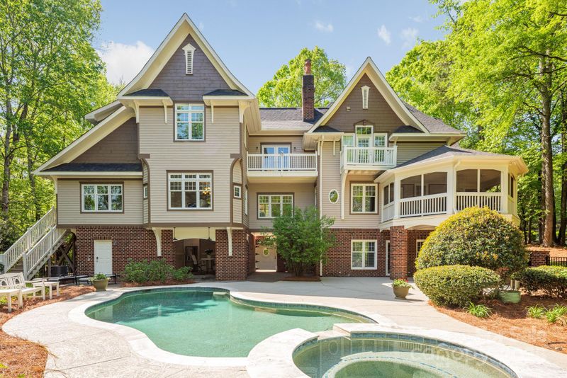 3201 Oak Brook Dr, Waxhaw, NC 28173