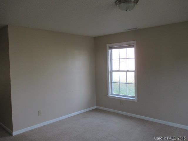 1829 Wilton Gate Dr, Charlotte, NC 28262
