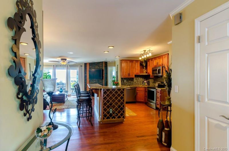 18585 Vineyard Point Ln #., Cornelius, NC 28031
