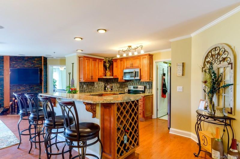 18585 Vineyard Point Ln #., Cornelius, NC 28031