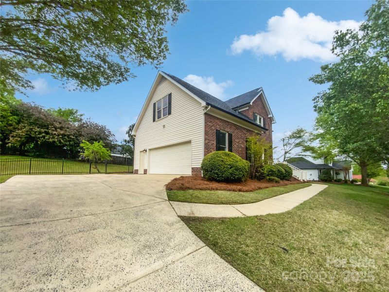 1121 Setter Ln SE, Concord, NC 28025