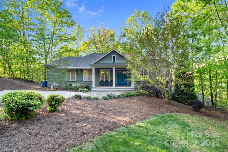 8086 Summit Ridge Dr, Catawba, NC 28609