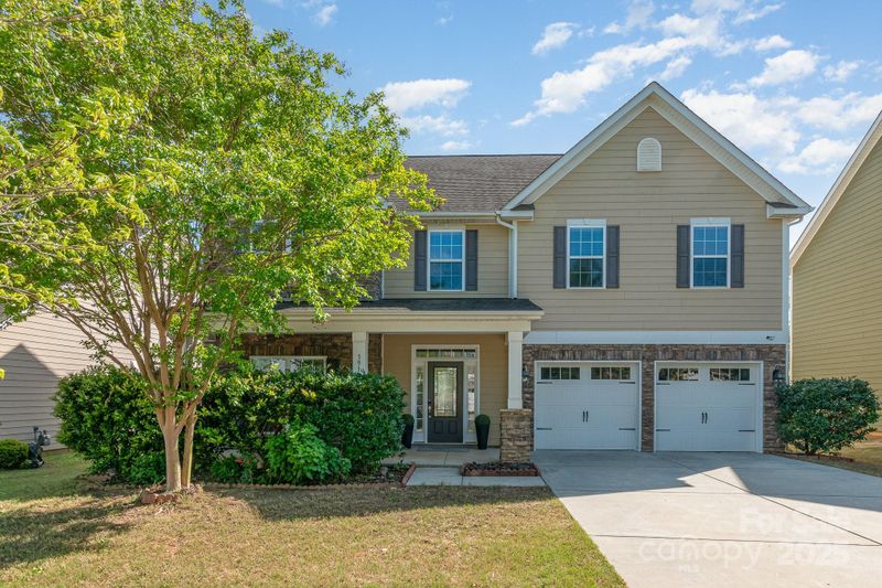 3912 Franklin Meadows Dr, Matthews, NC 28105