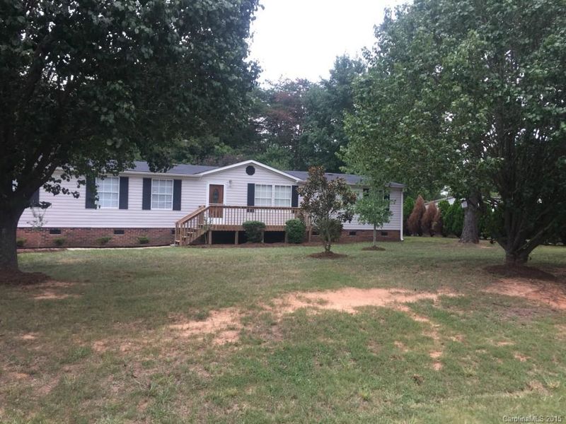 3584 Woodstream Dr, Maiden, NC 28650