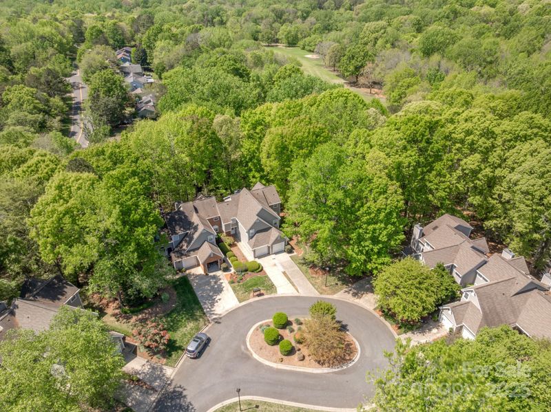 9012 Saint Thomas Ln, Charlotte, NC 28277