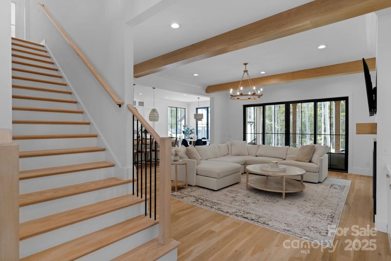 2165 Country Club Rd, Lincolnton, NC 28092